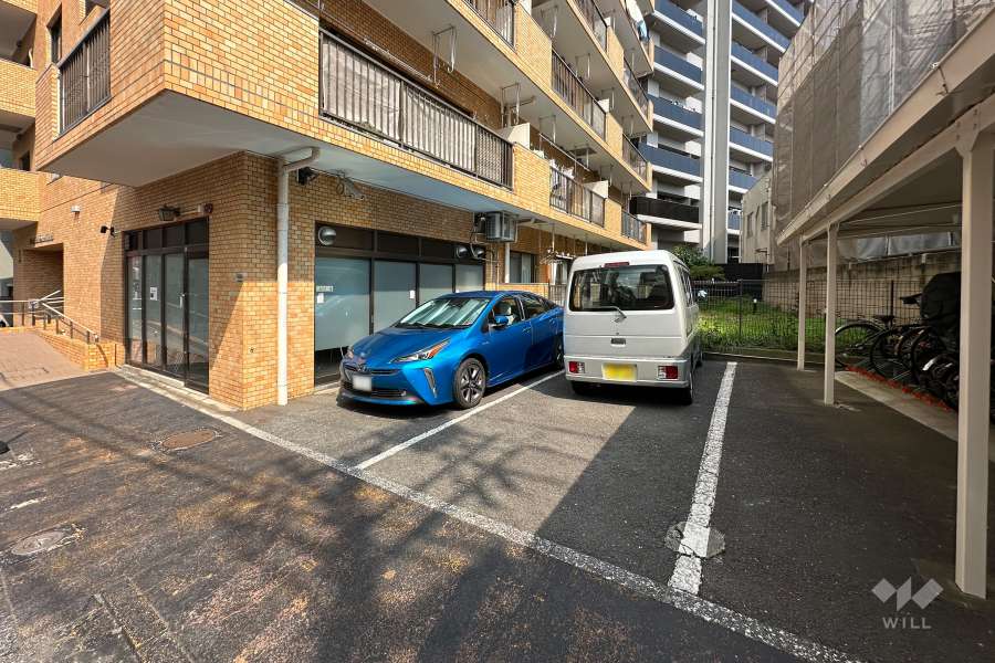 敷地内駐車場（屋外平面式）