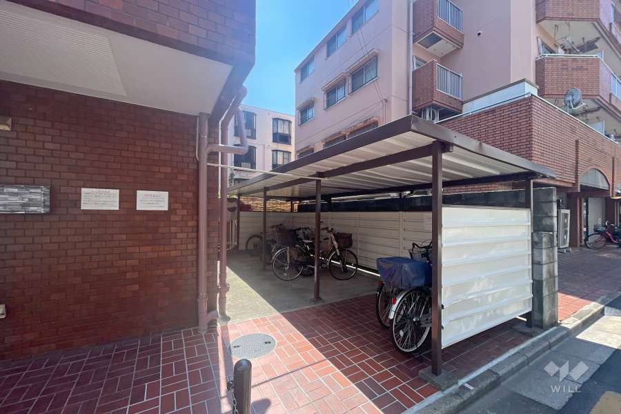 駐輪場（屋根付き）