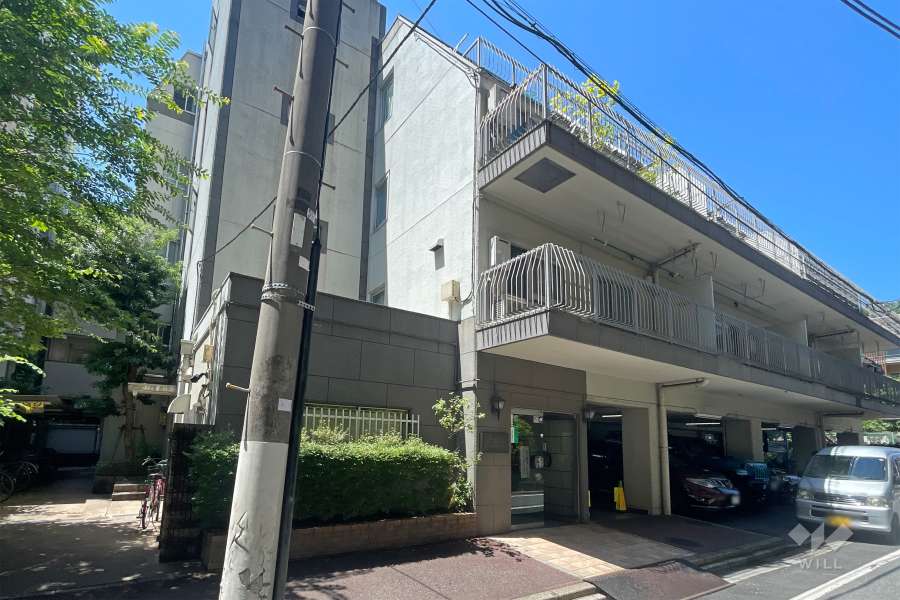ライオンズマンション大山の外観（北東側から）