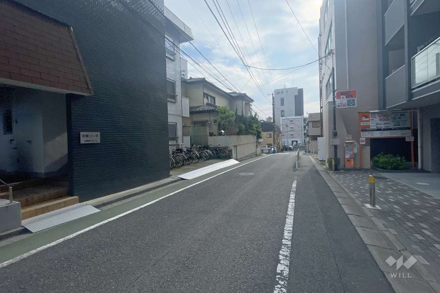 敷地北側の前面道路　
