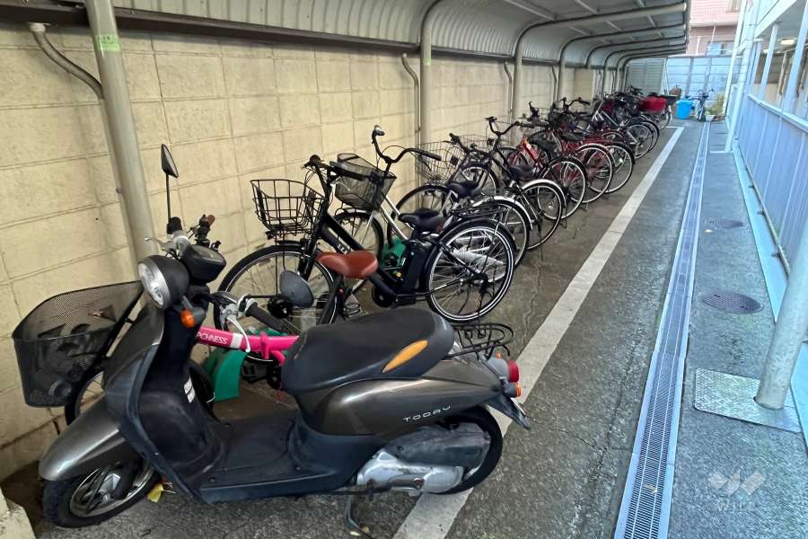 駐輪場・バイク置き場（屋根付き）