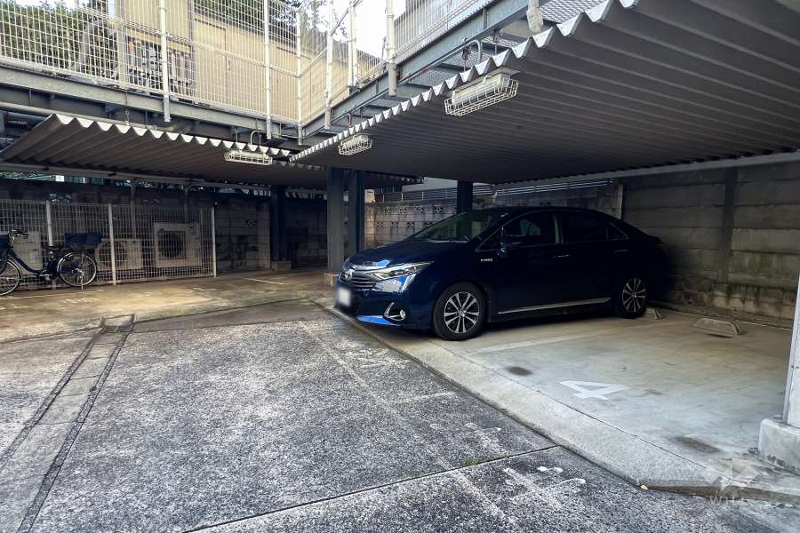 敷地内駐車場（屋内平面式）