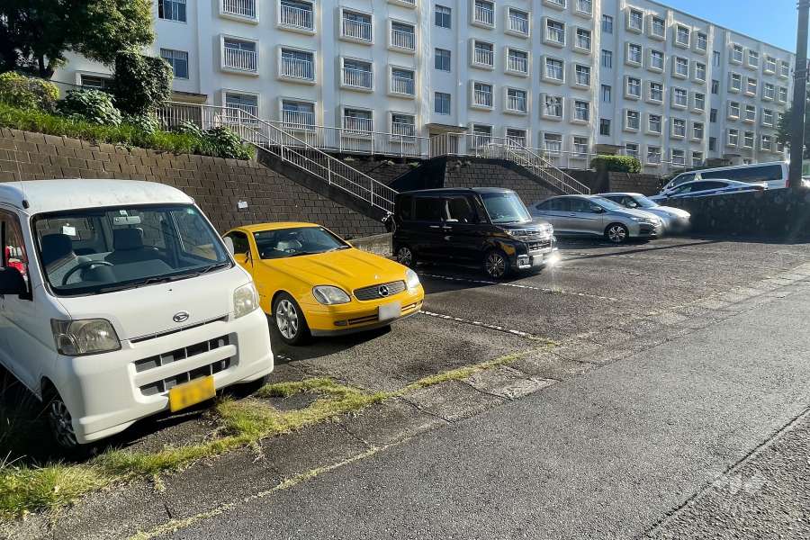 敷地内駐車場（屋外平面式）