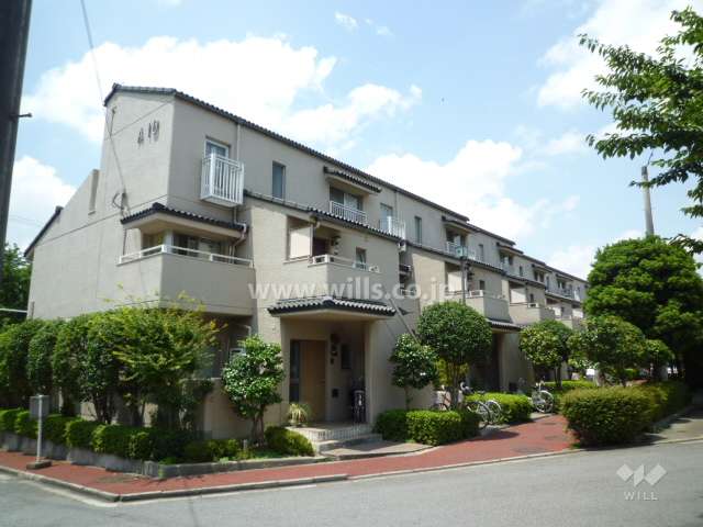 公社山田西A団地A-10棟（南東側から）