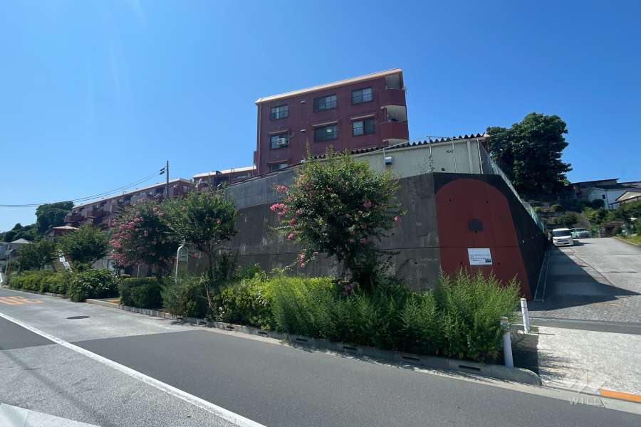 東久パレス赤塚の外観（北西側から）