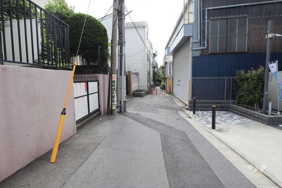 敷地西側の前面道路　　