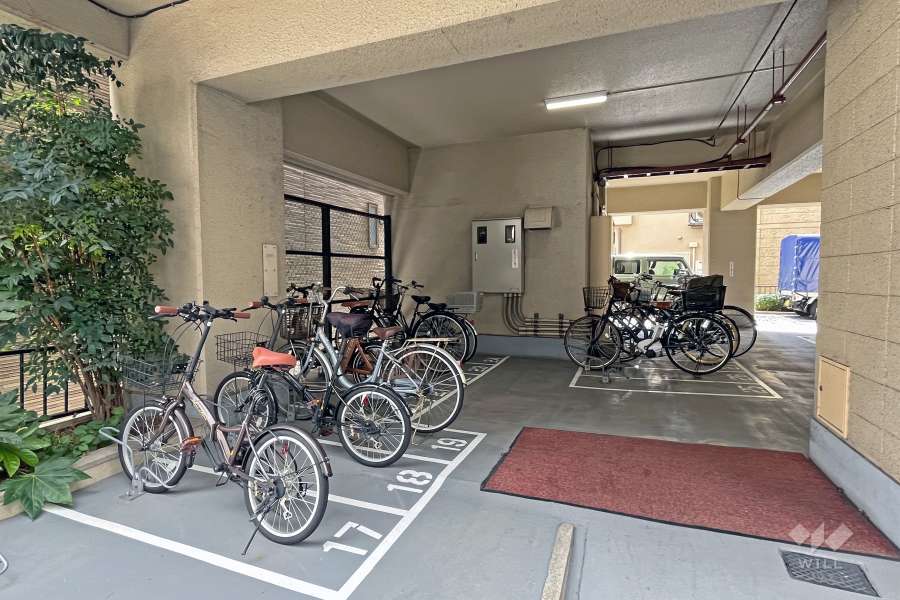 駐輪場