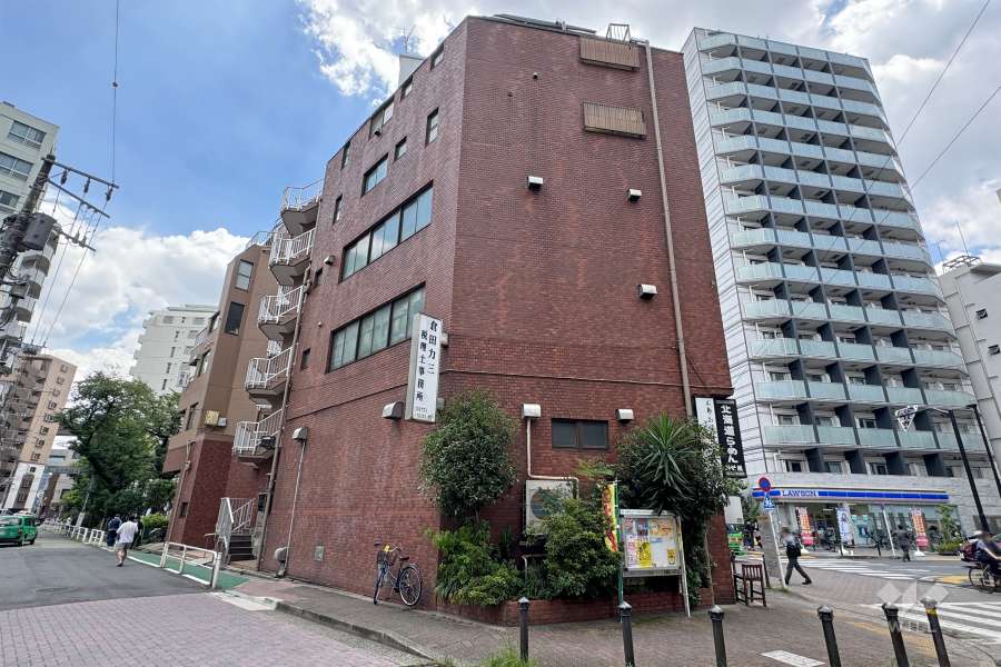 キャニオンマンション第２板橋の外観（北側から）