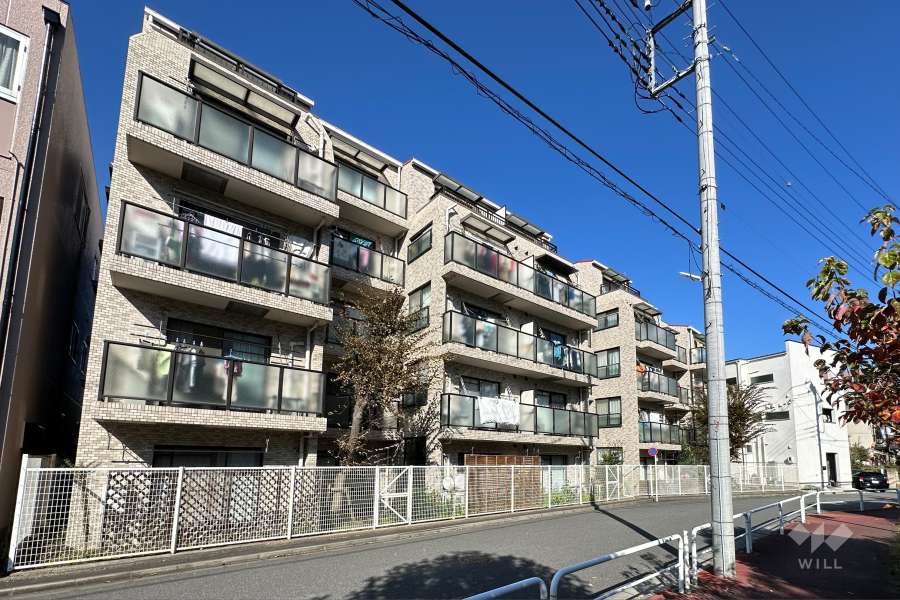 日神パレス板橋本町の外観（南西側から）
