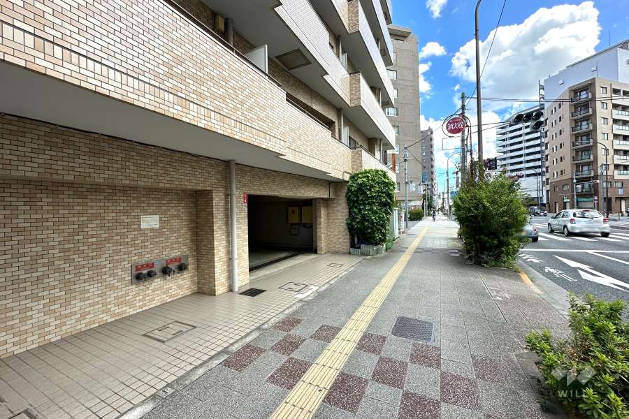 敷地南西側の前面道路