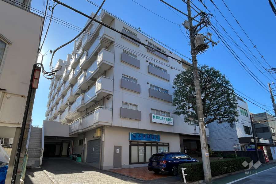 朝日大山マンションの外観（北東側から）