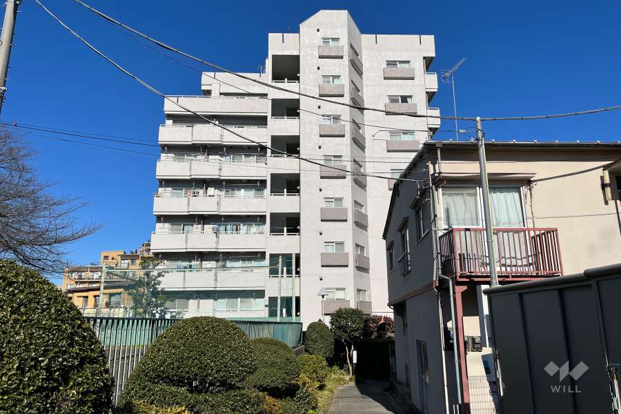 朝日大山マンションの外観（南側から）