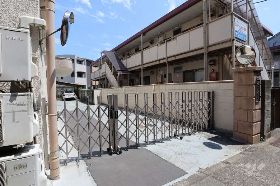 敷地の出入り口