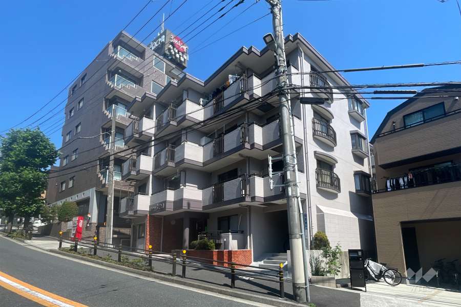 セザール赤塚公園の外観（南東側から）