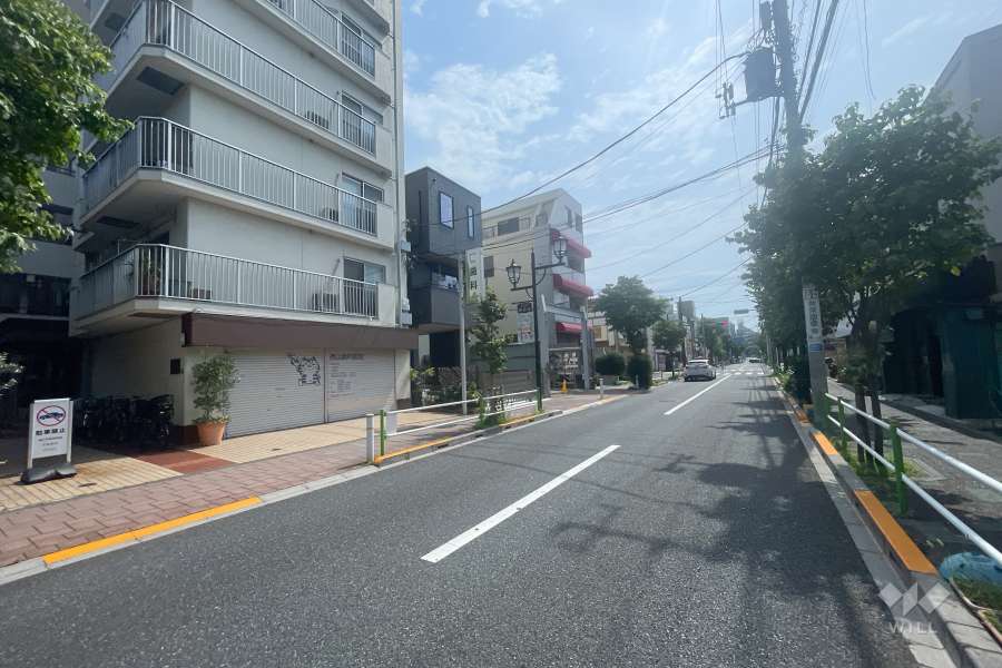 敷地北側の前面道路　
