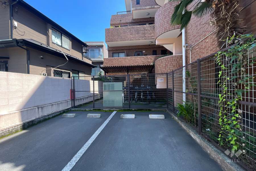 敷地内駐車場（屋外平面式）