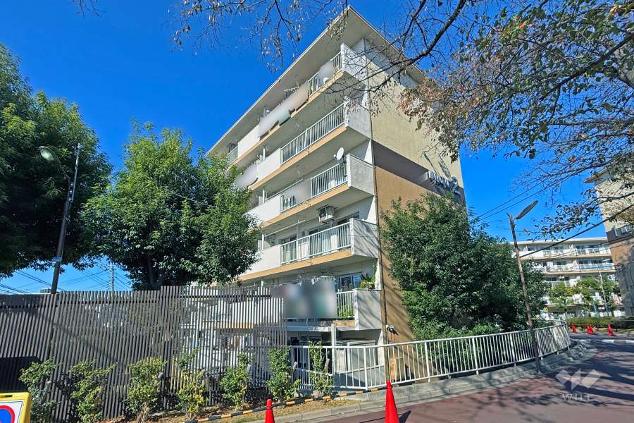 前野台住宅２号棟の外観（南側から）