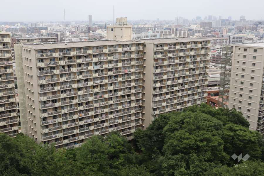 サンシティB棟の外観（南西側から）