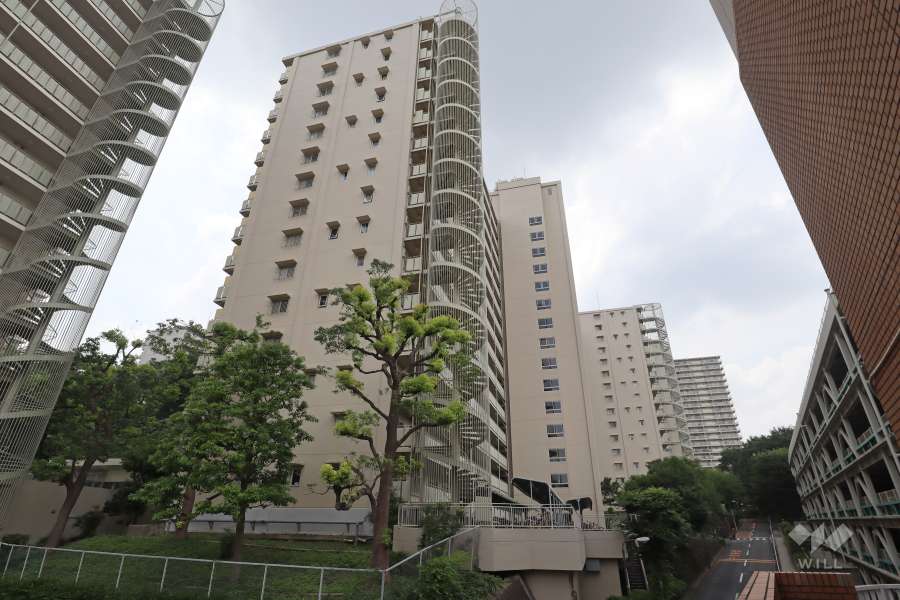 サンシティB棟の外観（東側から）