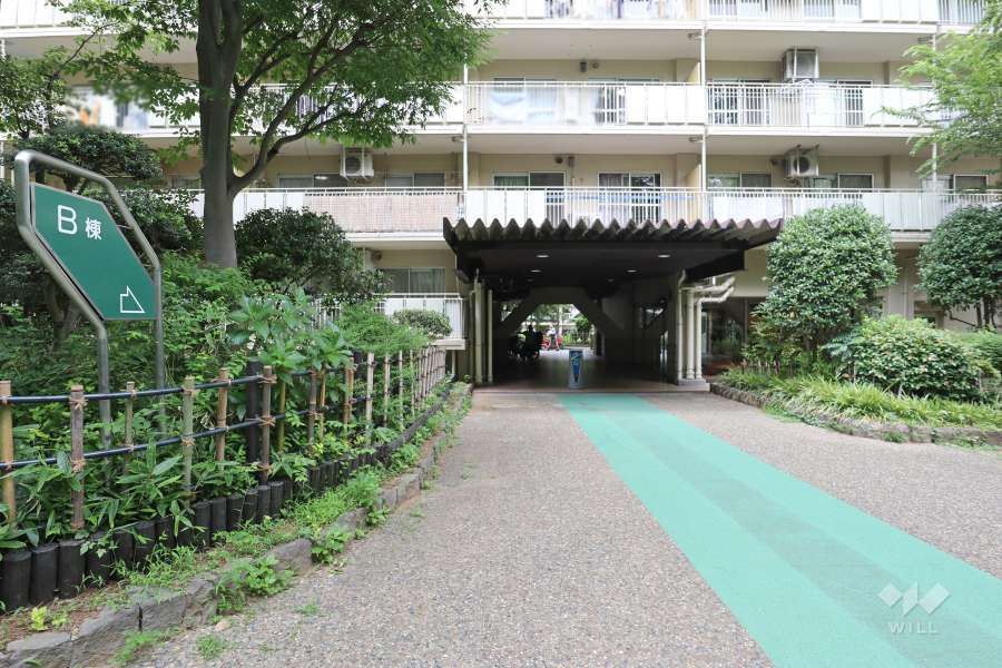 エントランスアプローチ