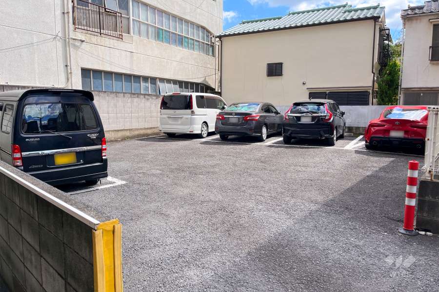 敷地内駐車場（屋外平面式）