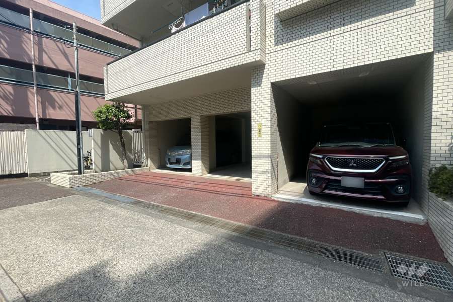 敷地内駐車場（屋外平面式）