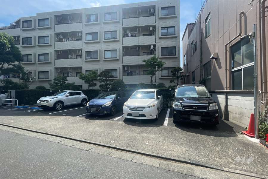 敷地内駐車場（屋外平面式）