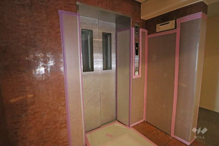 共用のエレベーター