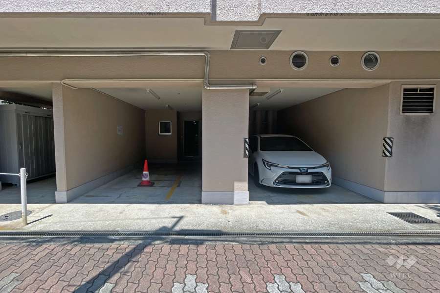 敷地内駐車場（屋内平面式）