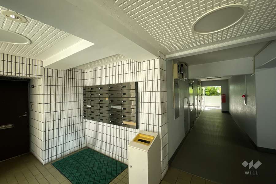 エントランスホール