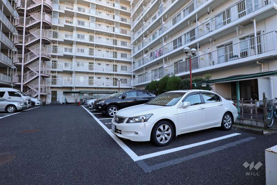 敷地内駐車場（屋外平面式）