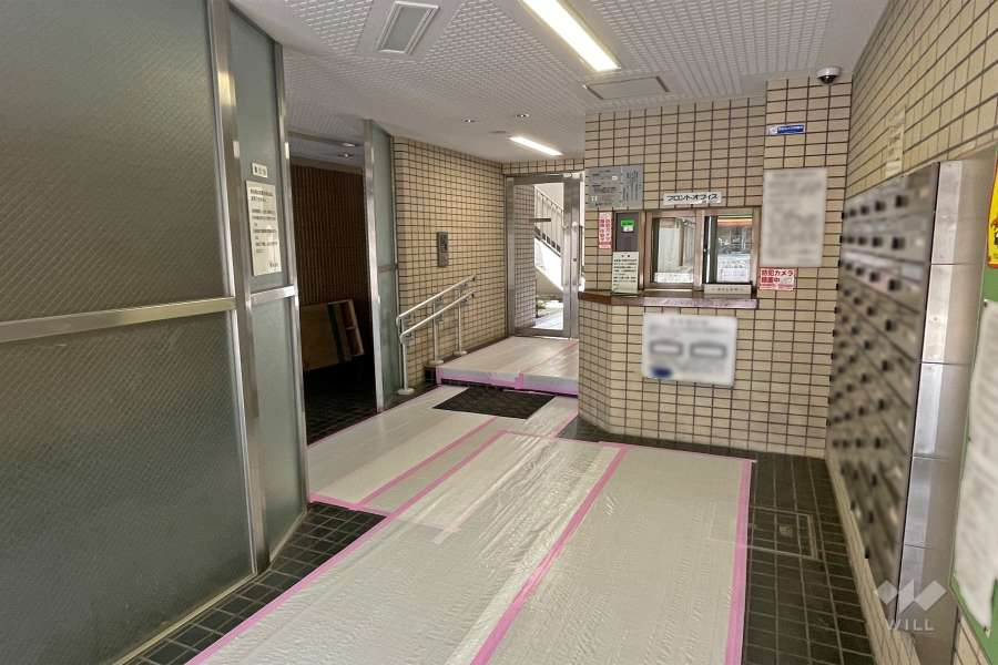 エントランスホール