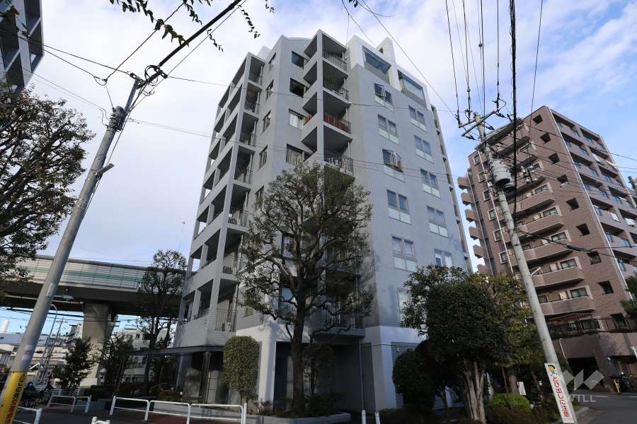 西台ツインタワーイーストの外観（南西側から）