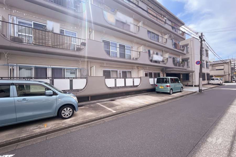 敷地内駐車場（屋外平面式）