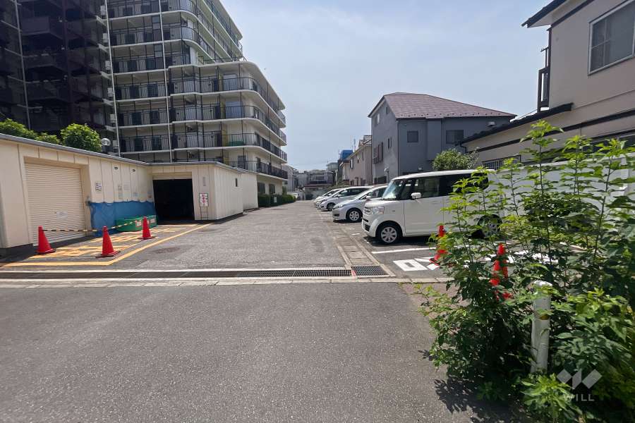 駐車場の出入り口・敷地内駐車場（屋外平面式）