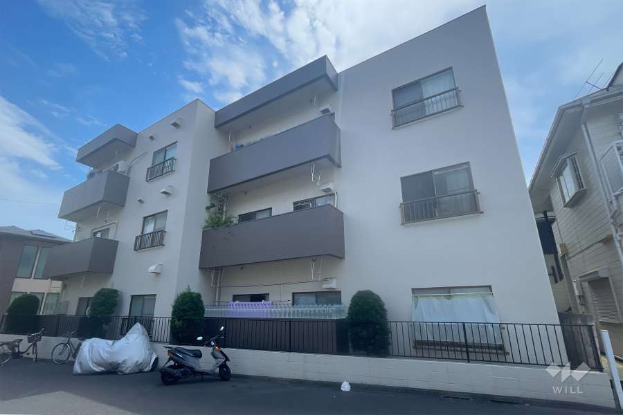 メゾンド城山の外観（南西側から）　