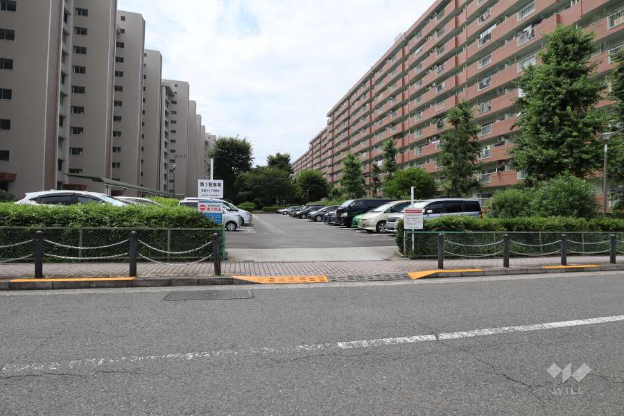 駐車場の出入り口