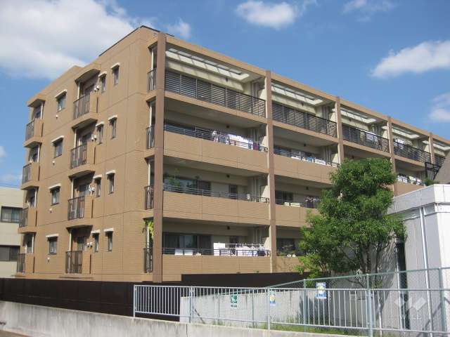 ブランズ香櫨園の外観（南西側から）