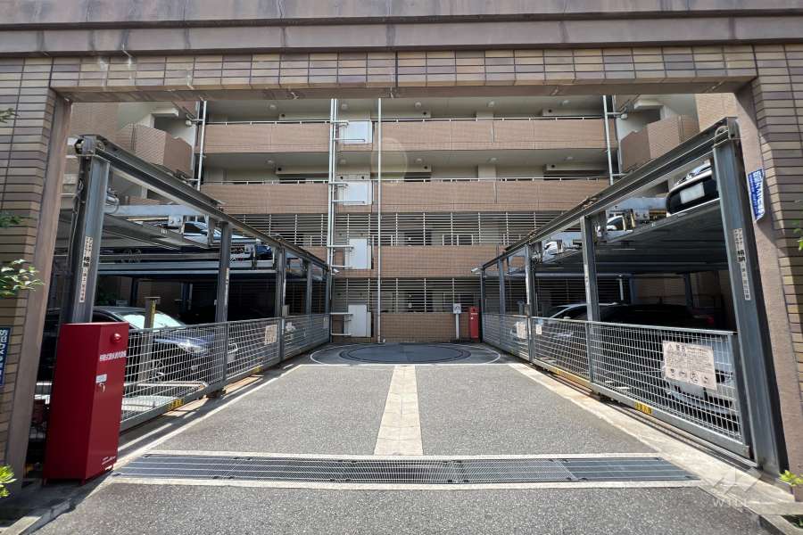 敷地内駐車場(屋外機械式)