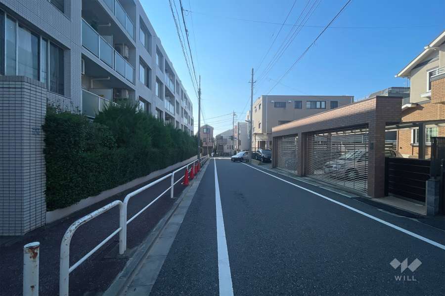 敷地南西側の前面道路　