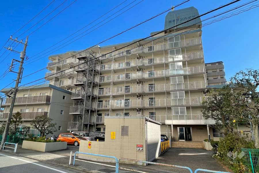 志村サンハイツの外観（北西側から）