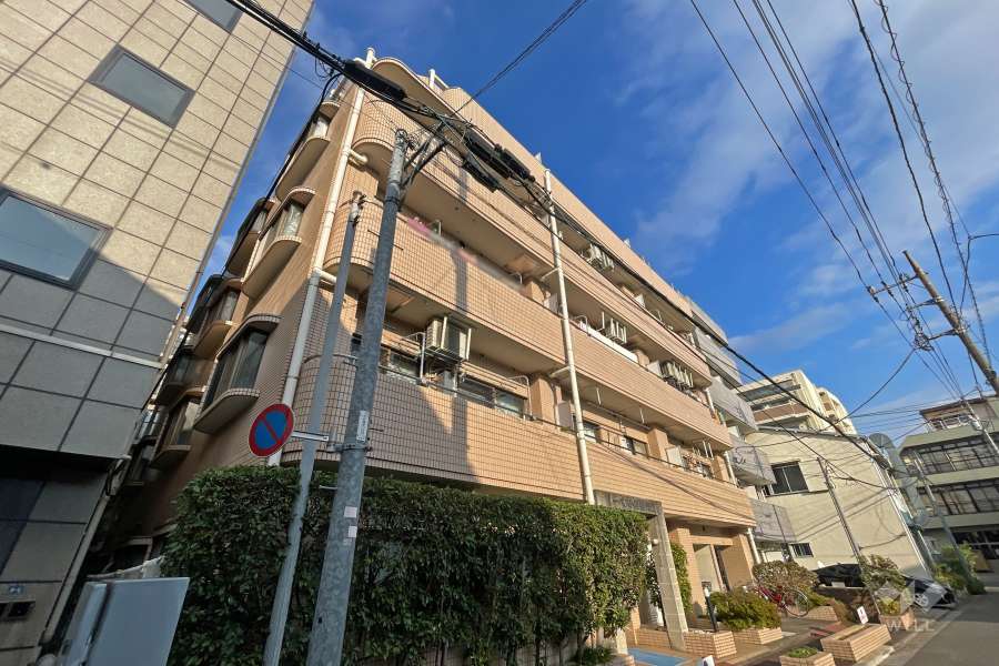 リーベスト浮間舟渡の外観（南西側から）