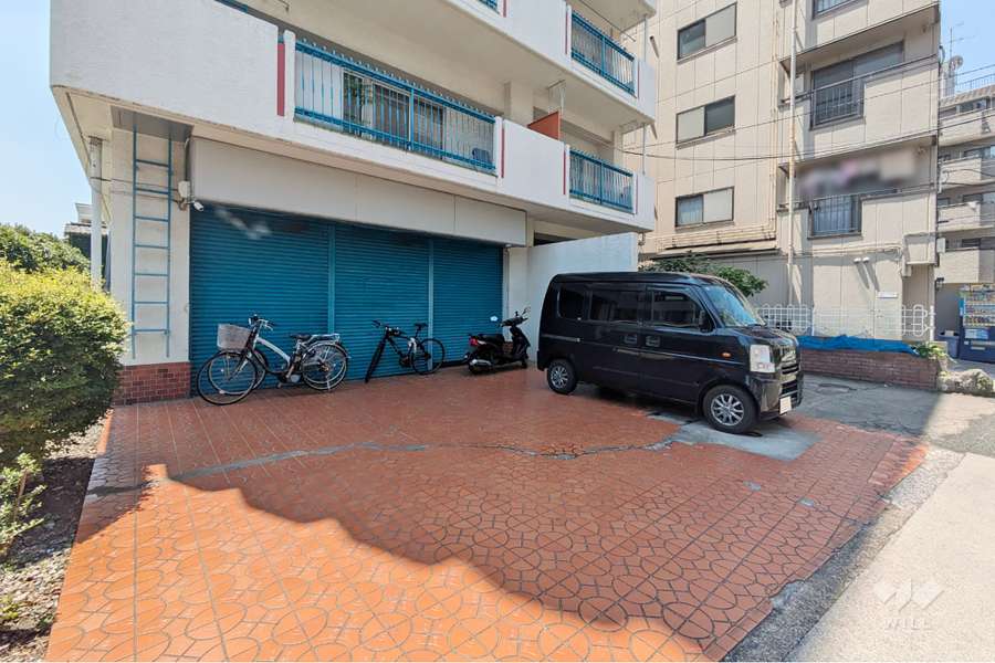 敷地内駐車場（屋外平面式）