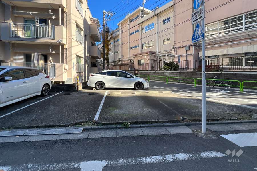 敷地内駐車場（屋外平面式）
