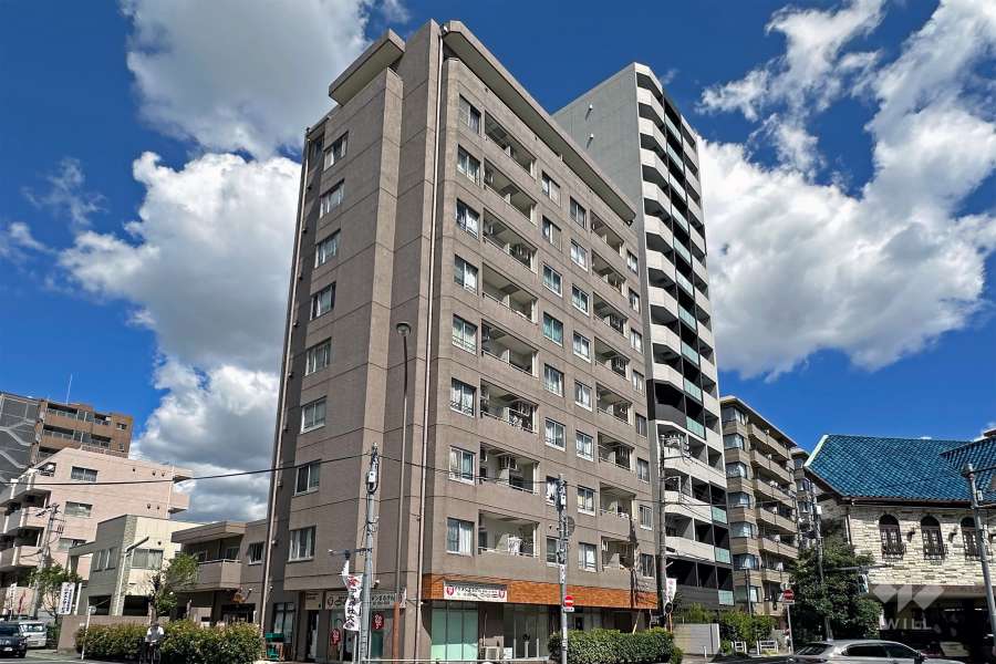 大山サンハイツの外観（南西側から）