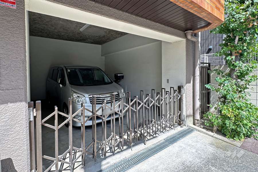 敷地内駐車場（屋外平面式）