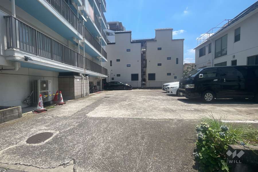 敷地内駐車場（屋外平面式）