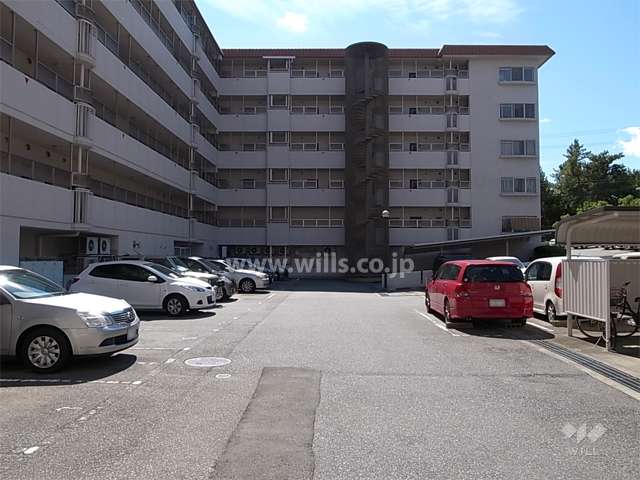 敷地内駐車場（屋外平面式）