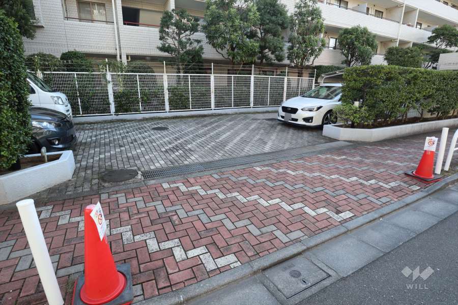 敷地内駐車場（屋外平面式）