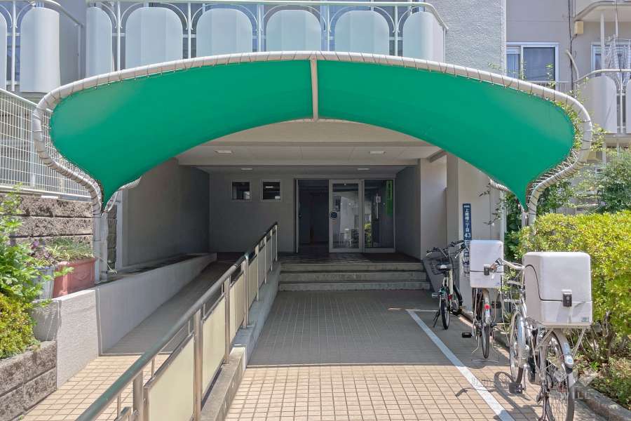 エントランスアプローチ